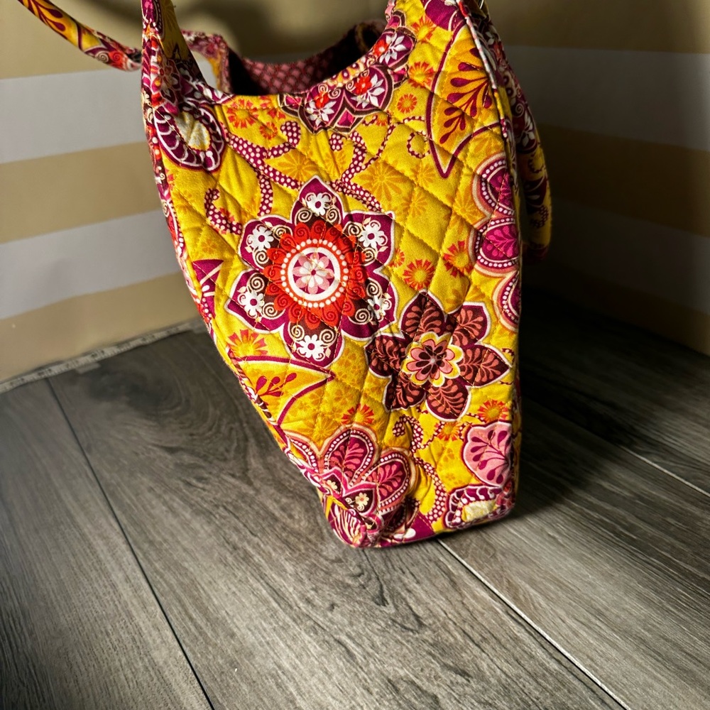 NWT Vera Bradley Large Hobo Bag; Boho Bali Gold Vintage Floral - Picture 8 of 8